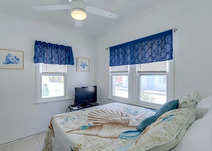 Ferienhaus Steps To Seawall: Cozy Indian Rocks