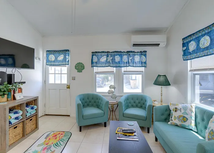 Ferienhaus Steps To Seawall: Cozy Indian Rocks Clearwater Beach