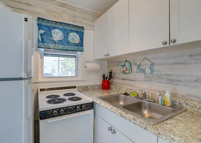 Steps To Seawall: Cozy Indian Rocks Clearwater Beach